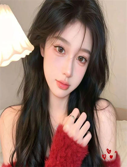 编剧创作人叙事分析独立电影《二二二哈企》人物的性格塑造与成长轨迹 【专业媒体评论】